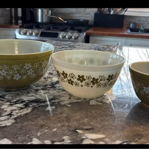 PYREX spring blossom mixing bowl set